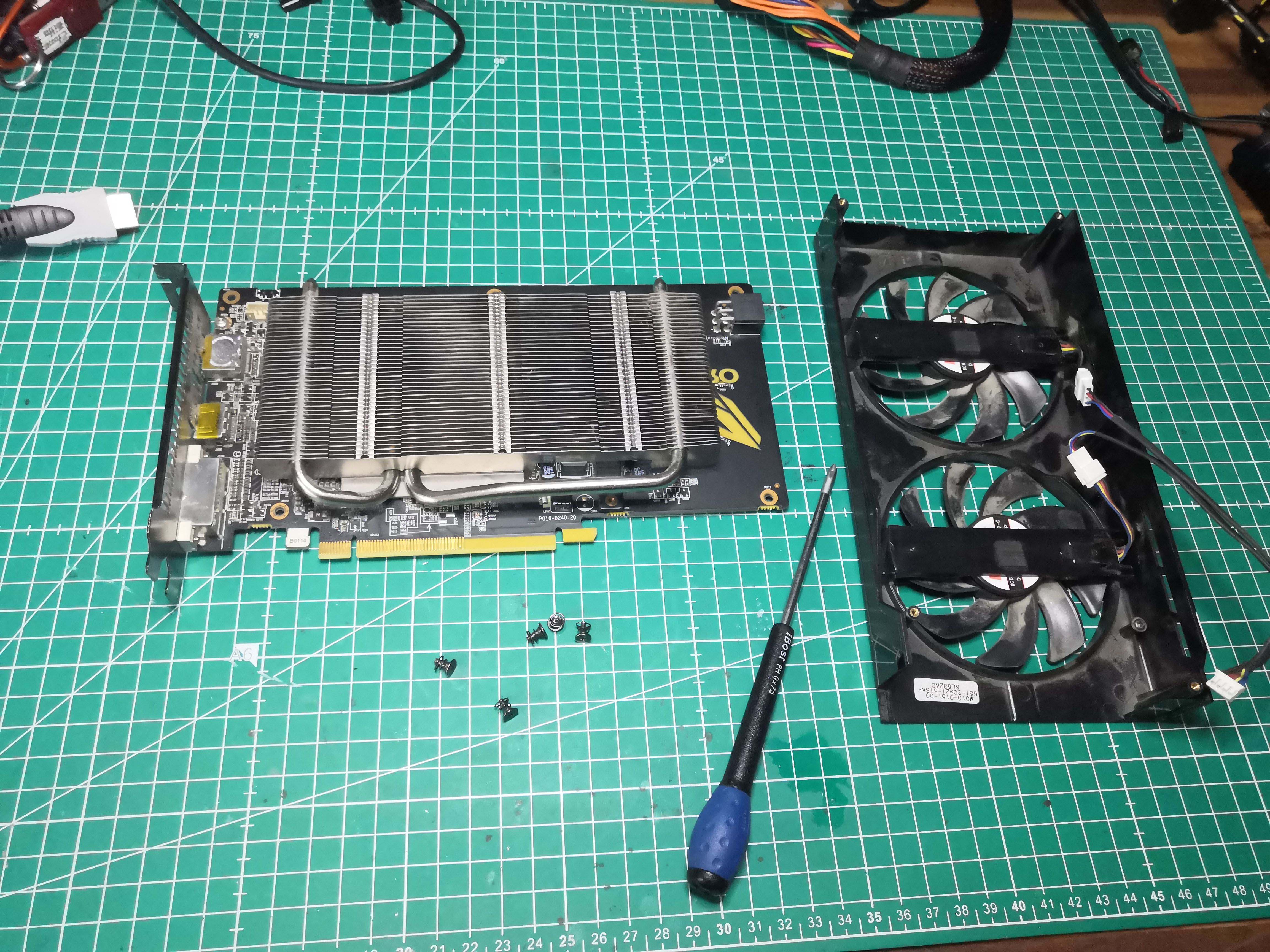 Démontage du shroud et des ventilos d&rsquo;origine